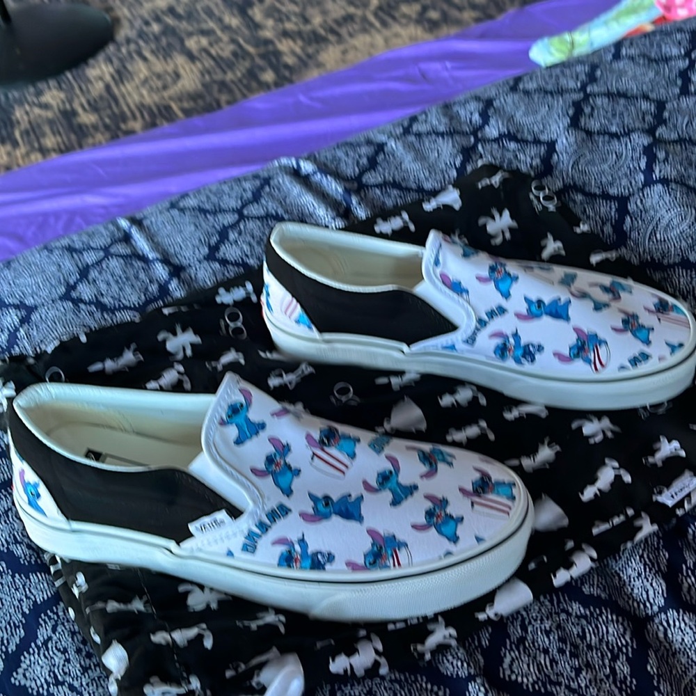 I have brand new 100 anniversary stitch vans shoes in size 8 in a half.